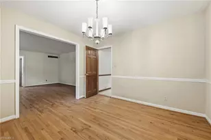 606 Leawood Dr, Greensboro, NC 27410 - Photo 18