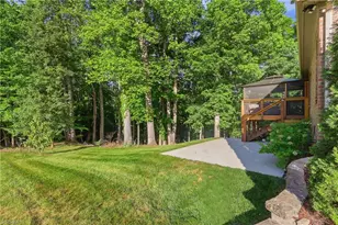 4693 Kellys Trail Ct, Winston-Salem, NC 27101 - Photo 6