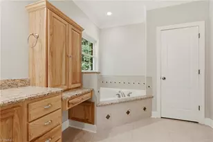 4693 Kellys Trail Ct, Winston-Salem, NC 27101 - Photo 34