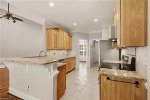 4693 Kellys Trail Ct, Winston-Salem, NC 27101 - Photo 12