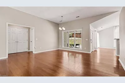 3209 Bardwell Road, Greensboro, NC 27410 - Photo 10