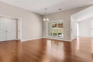 3209 Bardwell Rd, Greensboro, NC 27410 - Photo 10