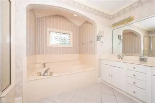 590 N Peace Haven Rd, Winston-Salem, NC 27104 - Photo 18