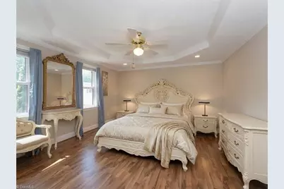 590 N Peace Haven Road, Winston-Salem, NC 27104 - Photo 12