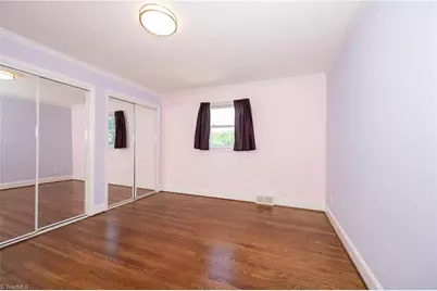 590 N Peace Haven Road, Winston-Salem, NC 27104 - Photo 20