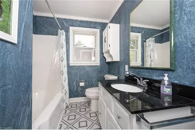 590 N Peace Haven Road, Winston-Salem, NC 27104 - Photo 18