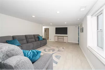 590 N Peace Haven Road, Winston-Salem, NC 27104 - Photo 24