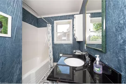 590 N Peace Haven Road, Winston-Salem, NC 27104 - Photo 24