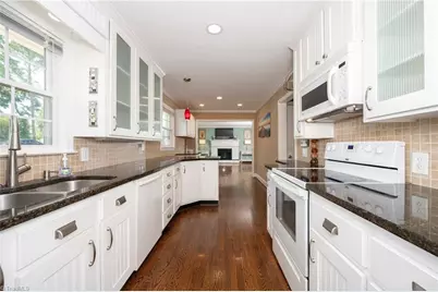 590 N Peace Haven Road, Winston-Salem, NC 27104 - Photo 12