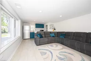590 N Peace Haven Rd, Winston-Salem, NC 27104 - Photo 30