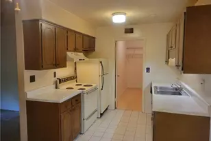 2235 Sunderland Rd, Winston-Salem, NC 27103 - Photo 4