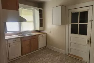 1427 Marne St, Winston-Salem, NC 27107 - Photo 4