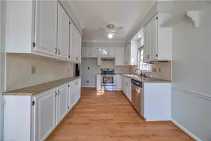 4301 Hampton Club Ct, Winston-Salem, NC 27104 - Photo 14