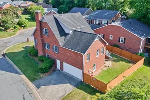 4301 Hampton Club Ct, Winston-Salem, NC 27104 - Photo 4