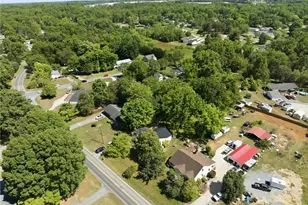 310 E Holly Hill Rd, Thomasville, NC 27360 - Photo 40