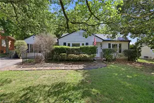 310 E Holly Hill Rd, Thomasville, NC 27360 - Photo 1