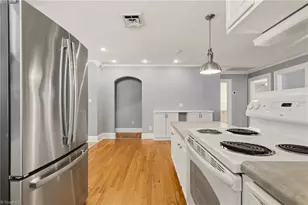 310 E Holly Hill Rd, Thomasville, NC 27360 - Photo 10