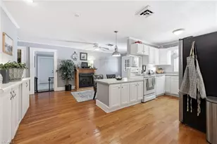 310 E Holly Hill Rd, Thomasville, NC 27360 - Photo 12