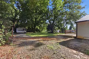 310 E Holly Hill Rd, Thomasville, NC 27360 - Photo 32