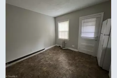 1004 Idlewood Drive, Greensboro, NC 27408 - Photo 6