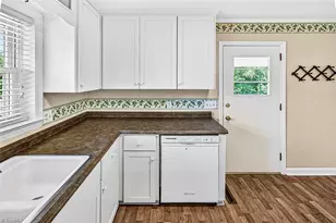 1348 Henley Dr, Asheboro, NC 27205 - Photo 14
