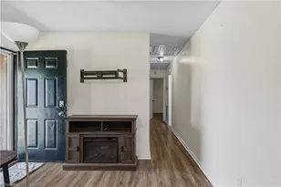 819 Mobile St, High Point, NC 27260 - Photo 8