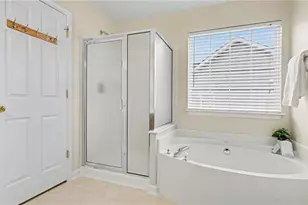 4623 Village Square Ct, Greensboro, NC 27409 - Photo 24