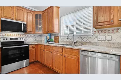 4623 Village Square Court, Greensboro, NC 27409 - Photo 12