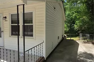 914 Barringer St, Greensboro, NC 27403 - Photo 12