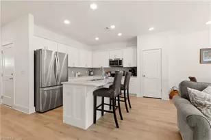 917 Cannon Crossing Cir, Greensboro, NC 27410 - Photo 14