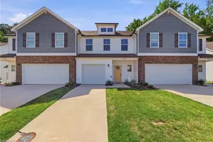 917 Cannon Crossing Cir, Greensboro, NC 27410 - Photo 2