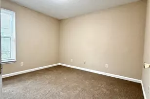 938 S Ridge Ct, Winston-Salem, NC 27107 - Photo 6