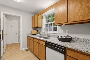 3604 Akers Ct, High Point, NC 27263 - Photo 10