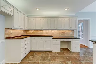 204 W Stonebury Court, Reidsville, NC 27320 - Photo 24