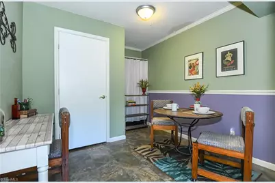 5735 Bramblegate Road #E, Greensboro, NC 27409 - Photo 12