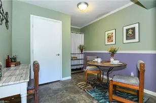 5735 Bramblegate Rd, Greensboro, NC 27409 - Photo 12