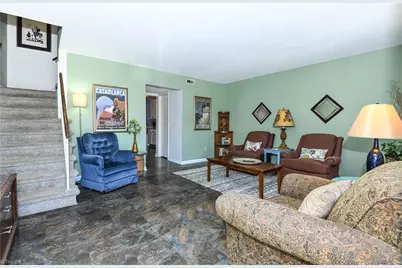 5735 Bramblegate Road #E, Greensboro, NC 27409 - Photo 6