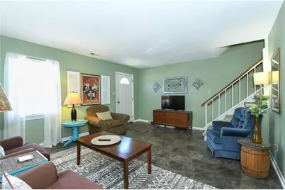 5735 Bramblegate Road #E, Greensboro, NC 27409 - Photo 2