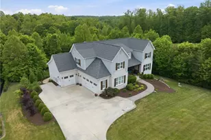 8609 Robert Jessup Dr, Greensboro, NC 27455 - Photo 2