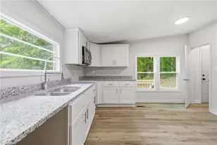 1402 Good Hope Dr, Walnut Cove, NC 27052 - Photo 12