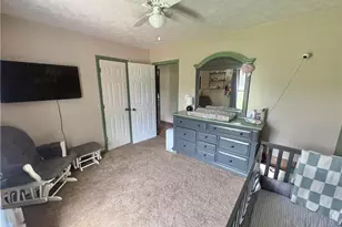 808 Creed Rd, Ararat, NC 27007 - Photo 16