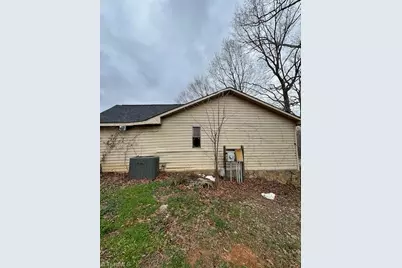 6566 Nc Highway 8, Germanton, NC 27019 - Photo 6