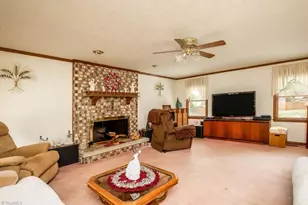 423 Walnut Grove Rd, Archdale, NC 27263 - Photo 2