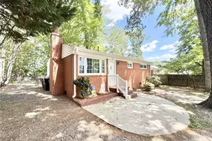 3602 Calvert St, Greensboro, NC 27405 - Photo 2