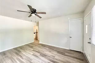3602 Calvert St, Greensboro, NC 27405 - Photo 4