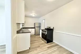 3602 Calvert St, Greensboro, NC 27405 - Photo 8