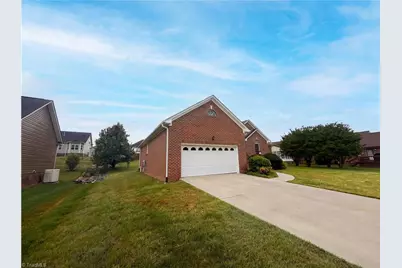 518 Wildwood Lane, Graham, NC 27253 - Photo 2