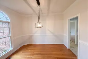 518 Wildwood Ln, Graham, NC 27253 - Photo 8