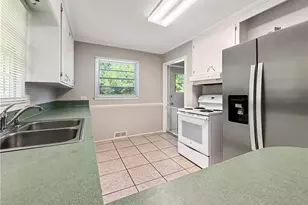 407 Brook St, Wilkesboro, NC 28697 - Photo 12