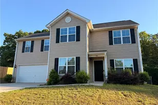 948 Brentwood Pk Ln, Rural Hall, NC 27045 - Photo 2
